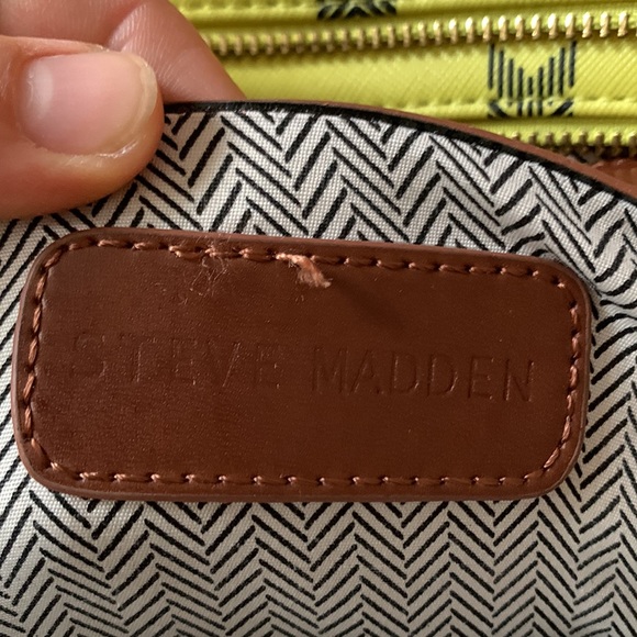 Steve Madden Purse - Picture 6 of 7